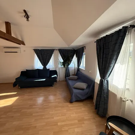 Apartman News Bukarest