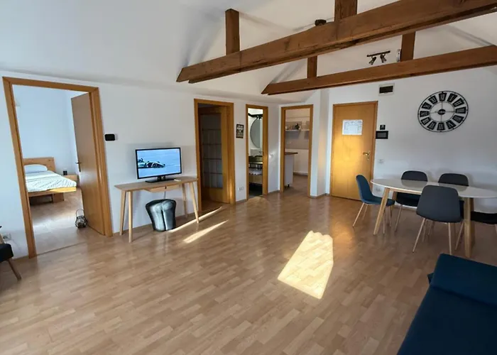 Apartment News *