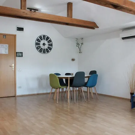 Apartament News Bukareszt