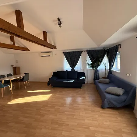 Apartament News Bukareszt